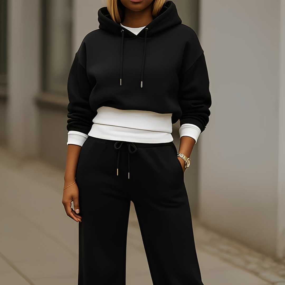 Chelie - Damenanzug mit Kapuzenpullover und Hose