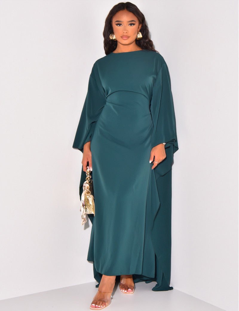 Marleen – Robe longue avec cape fluide