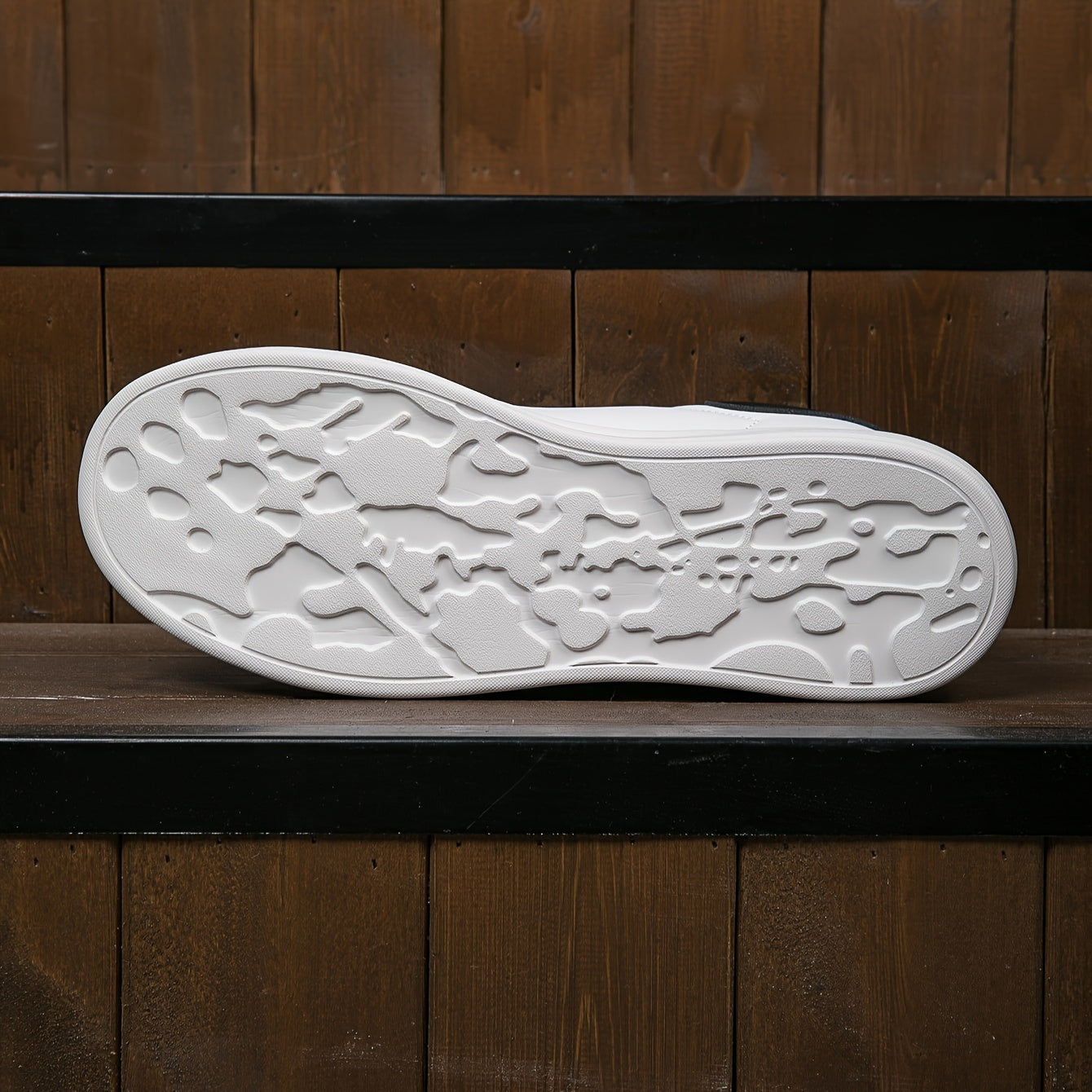 Romy - Weiße Ledersneaker mit sauberem Aussehen