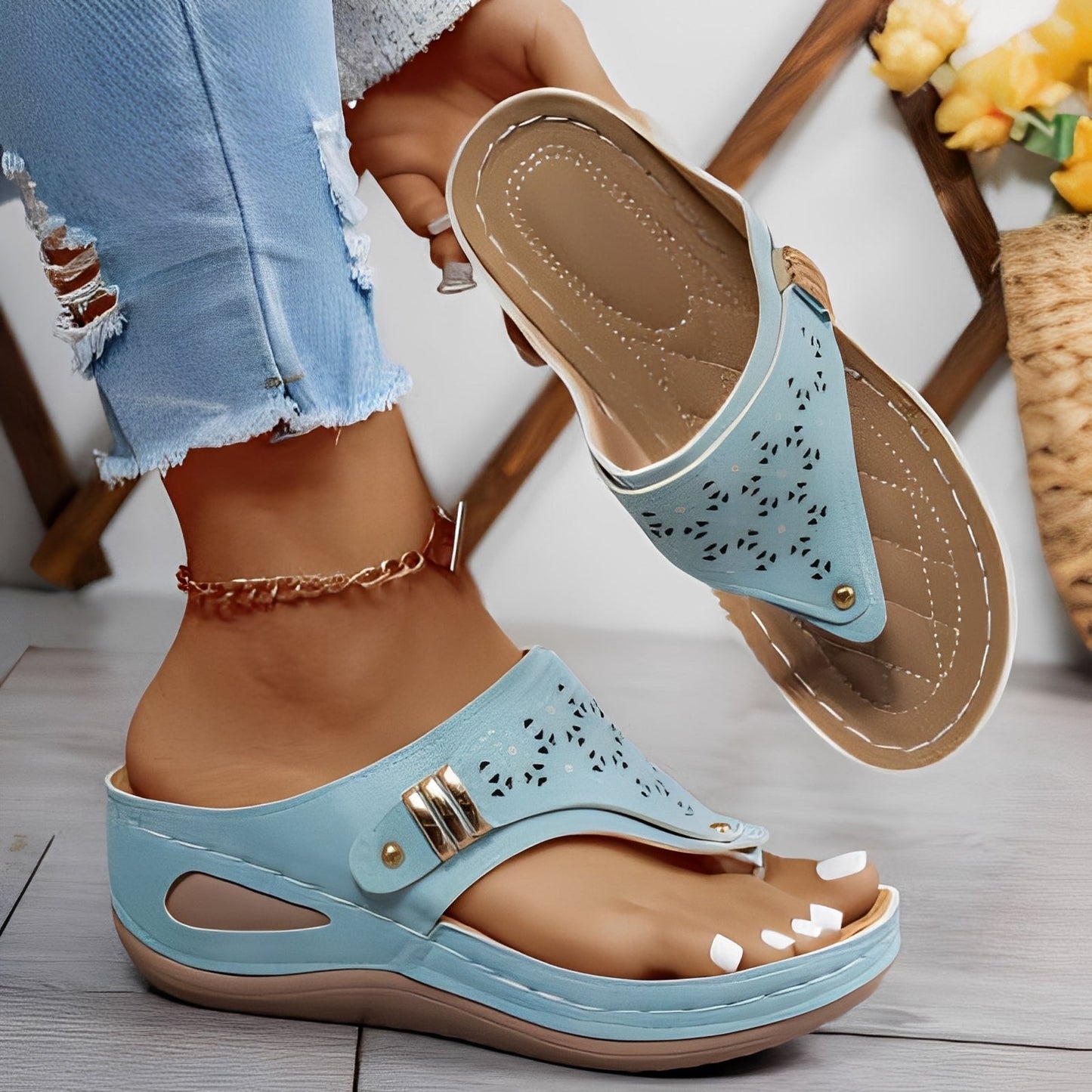 Jamie - Casual Roman-style sandals with wedge heel for women