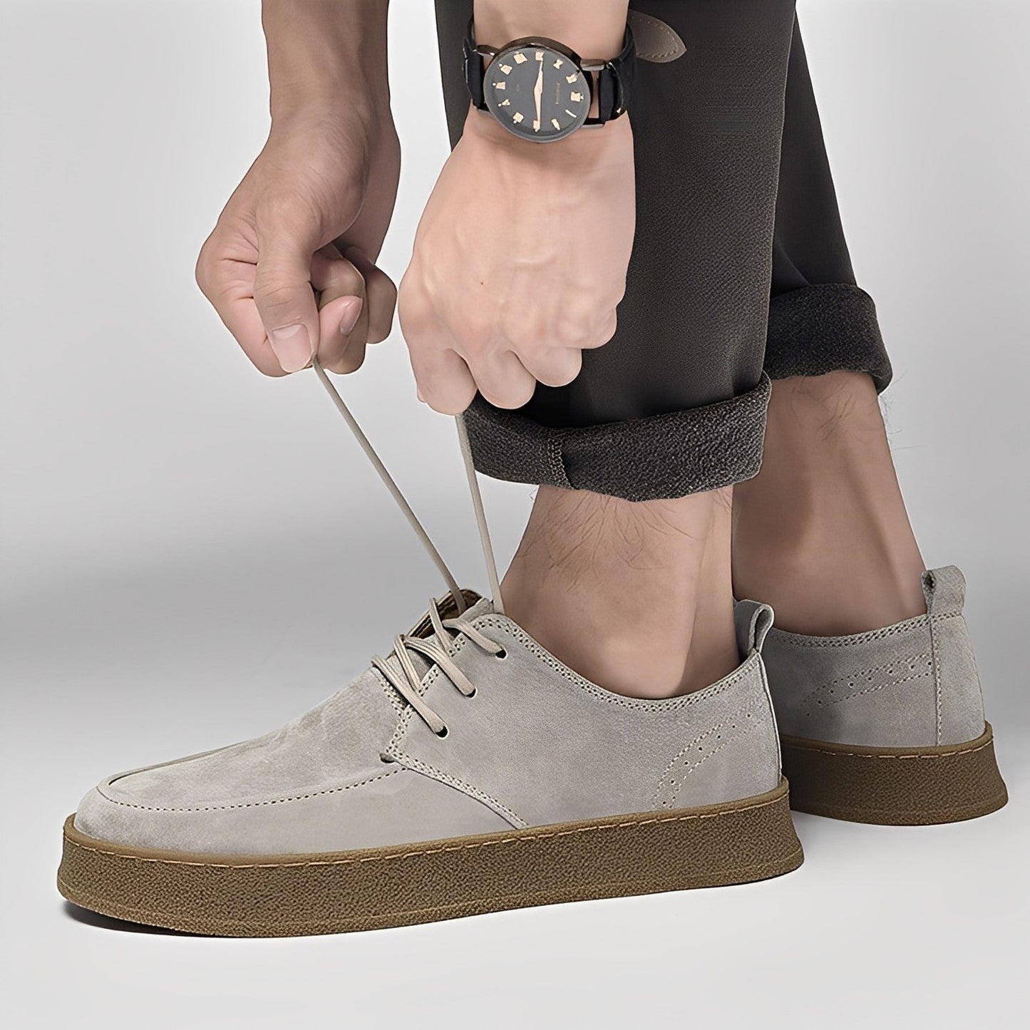 Riordan - Élégantes chaussures basses en daim pour hommes
