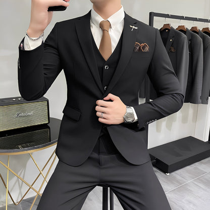 Marc - Elegant three-piece men's suit