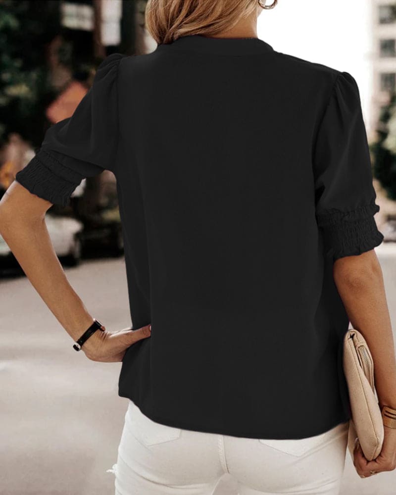 Sophia – Blouse Col V Manches Courtes