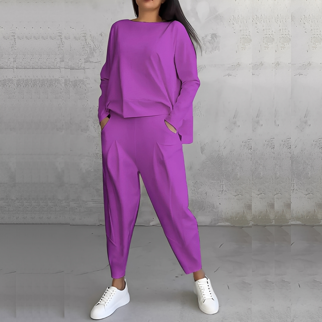Mélisande - Rundhalsausschnittpullover und Hose für Damen im Set