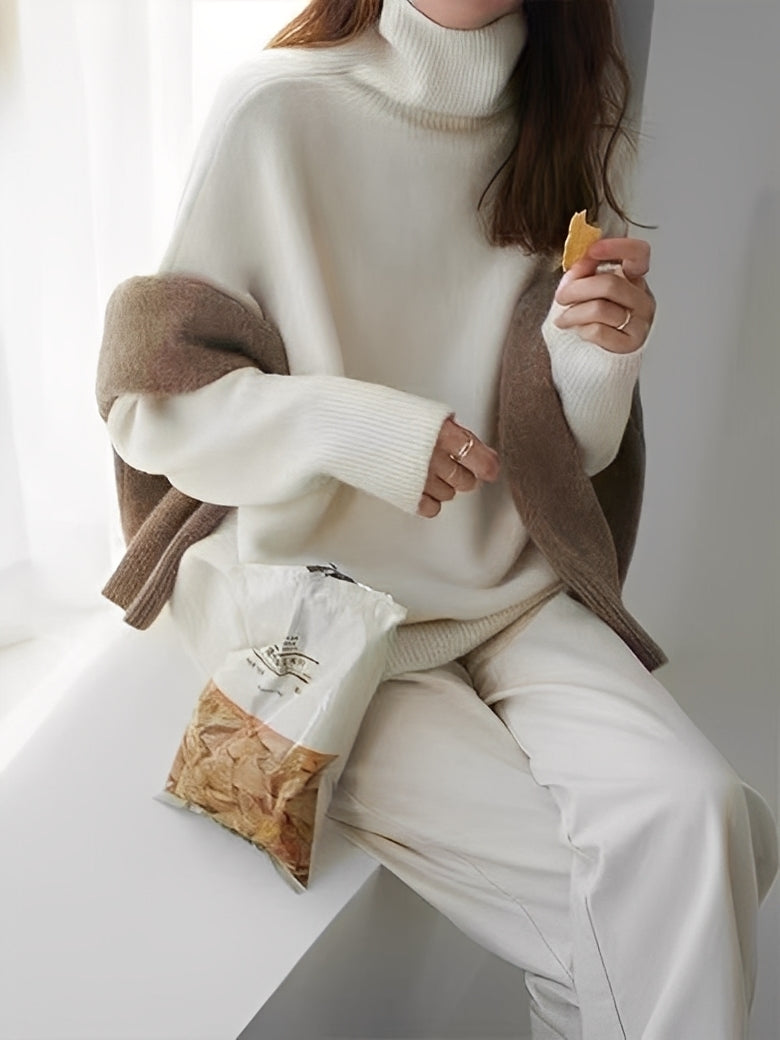 Gloria - Elegant wool turtleneck sweater for women