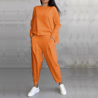 Mélisande - Rundhalsausschnittpullover und Hose für Damen im Set