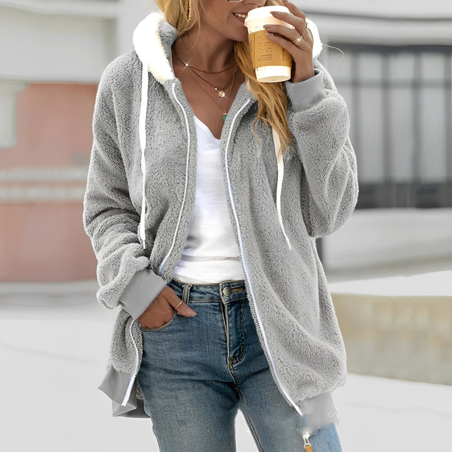 Chloe - Warm hooded jacket for women with sherpa lining