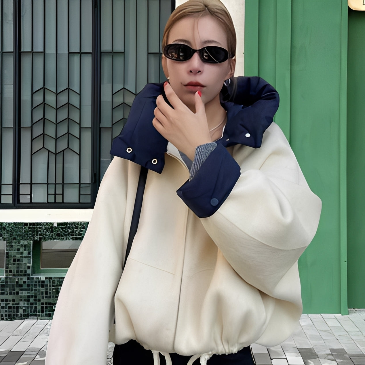 Alexa - Grande veste en laine avec capuche pour femmes