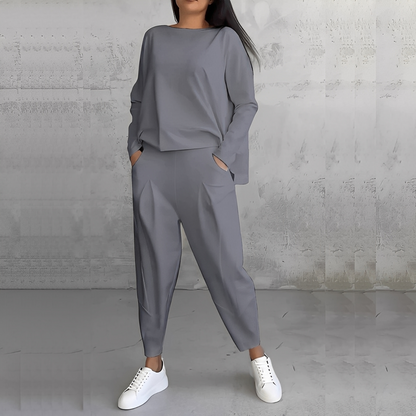 Mélisande - Rundhalsausschnittpullover und Hose für Damen im Set