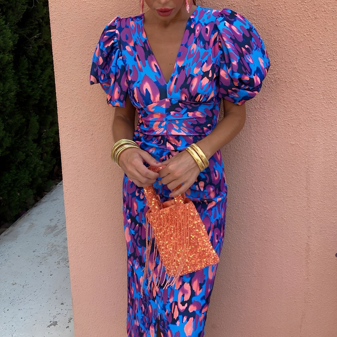 Stacey - Elegant fitted dress with pattern for women