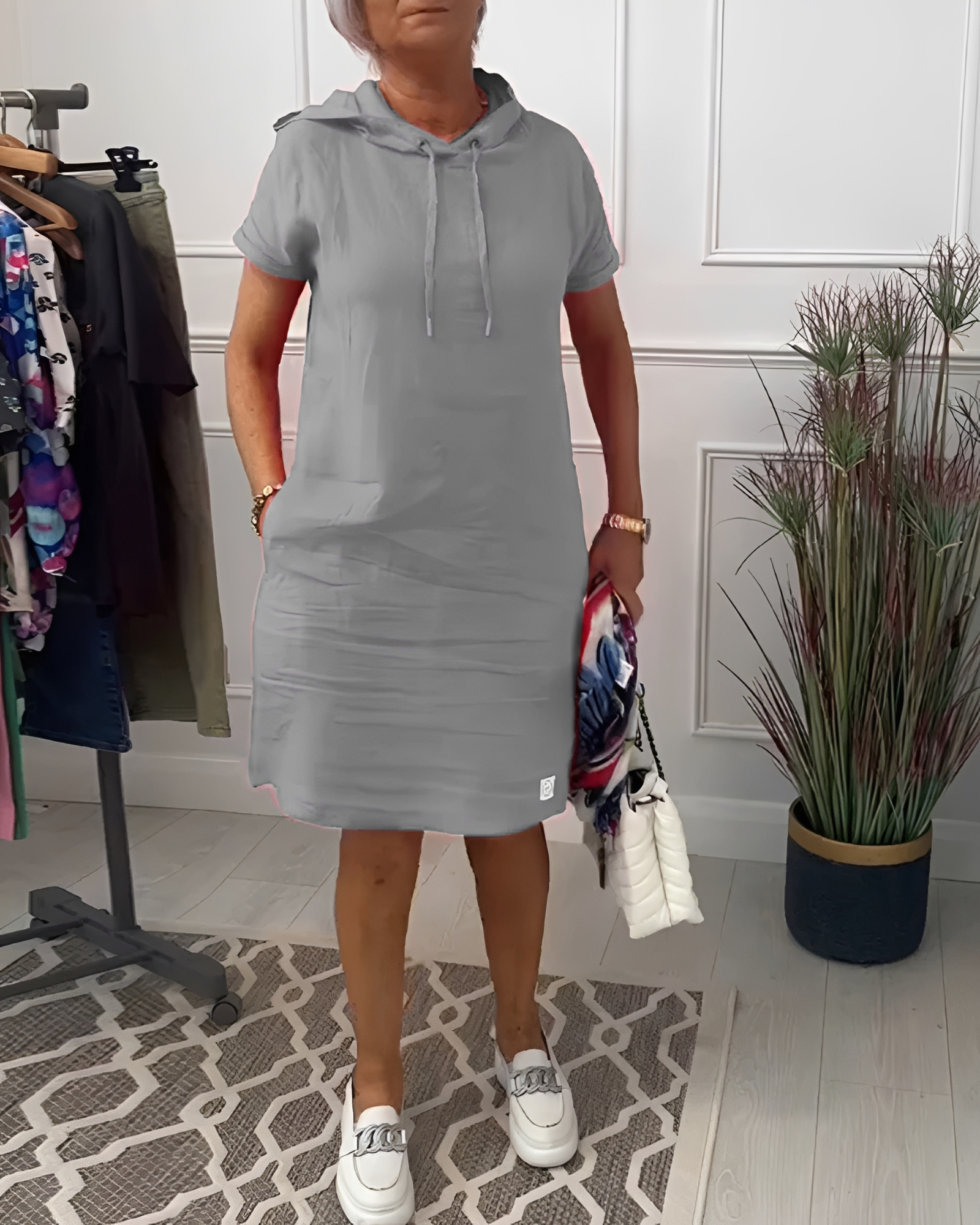Tasha - Robe Midi Décontractée à Capuche