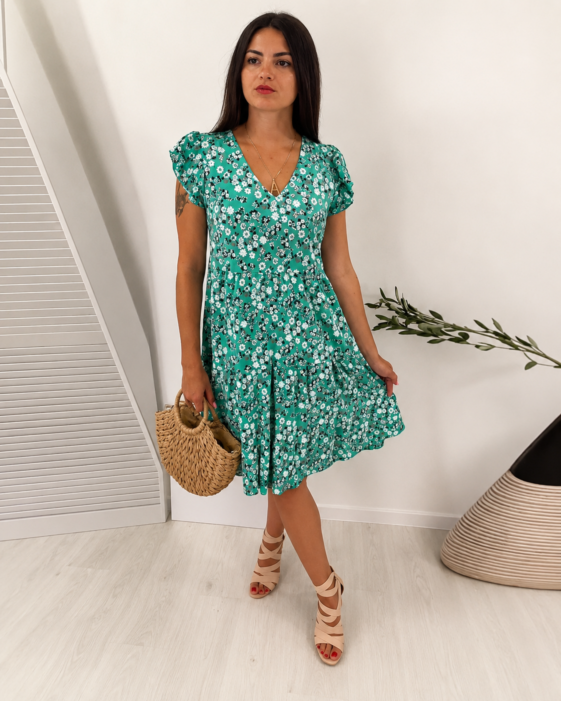 Priscilla - Robe Élégante et Chic à Col en V