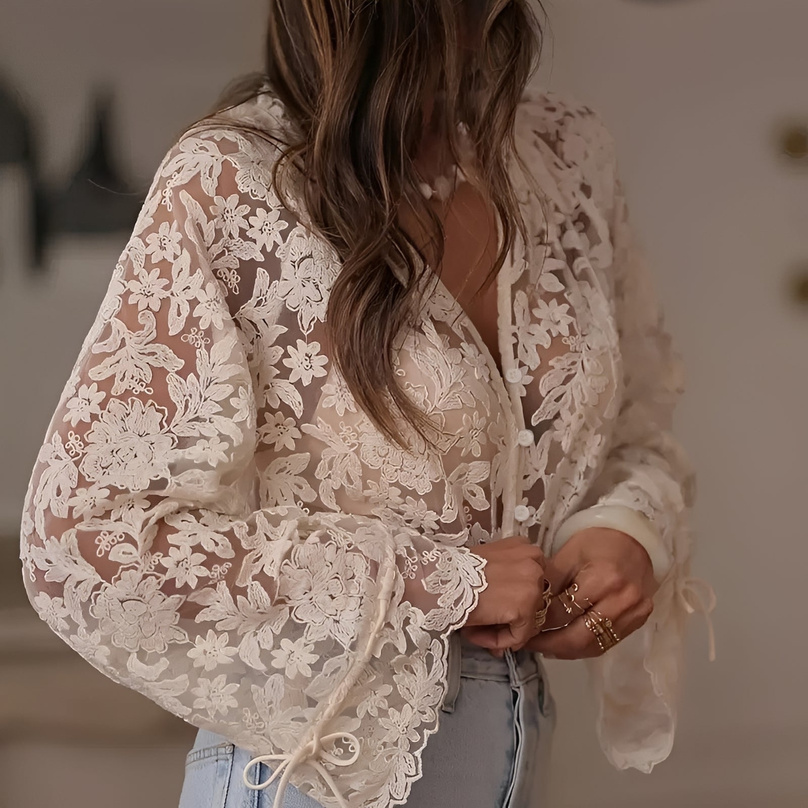 Alexia - Chemisier Raffiné avec Broderies Florales