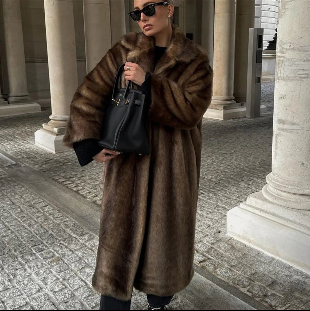 Lucy – Manteau long en fausse fourrure luxueux