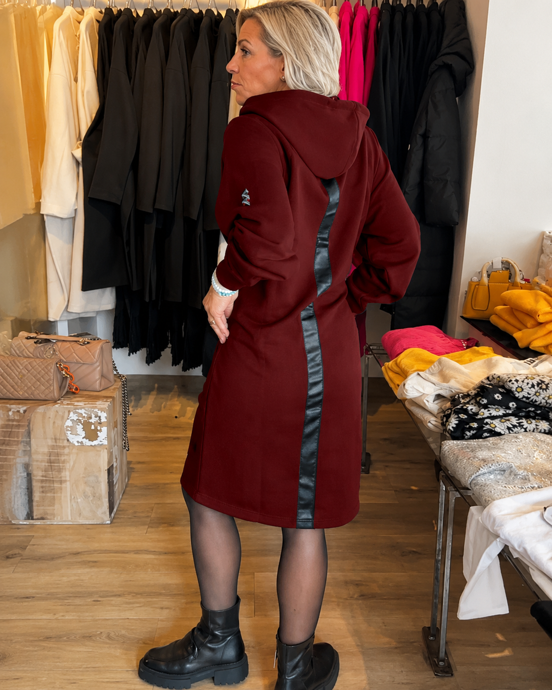 Annette - Robe Élégante à Capuche