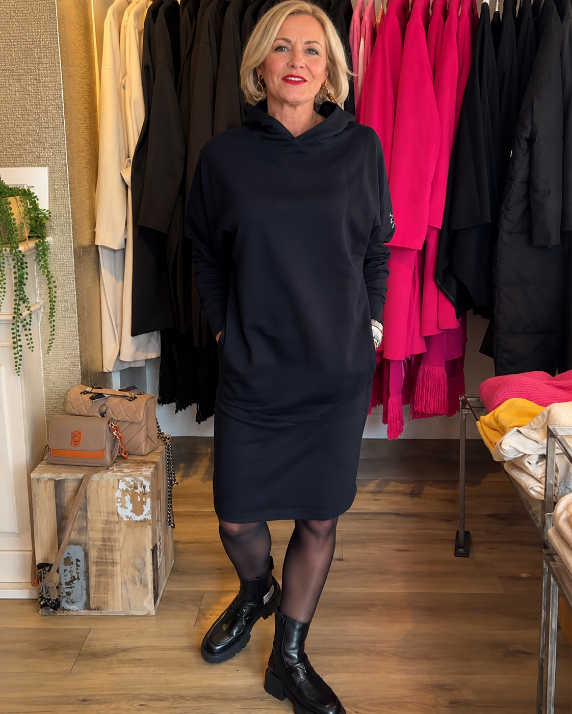 Annette - Robe Élégante à Capuche