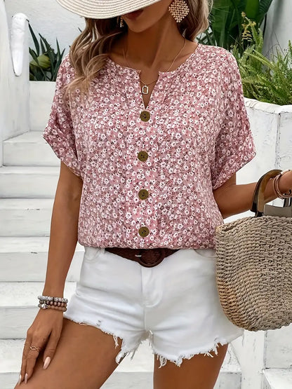 Lina – Short summer blouse with a feminine touch