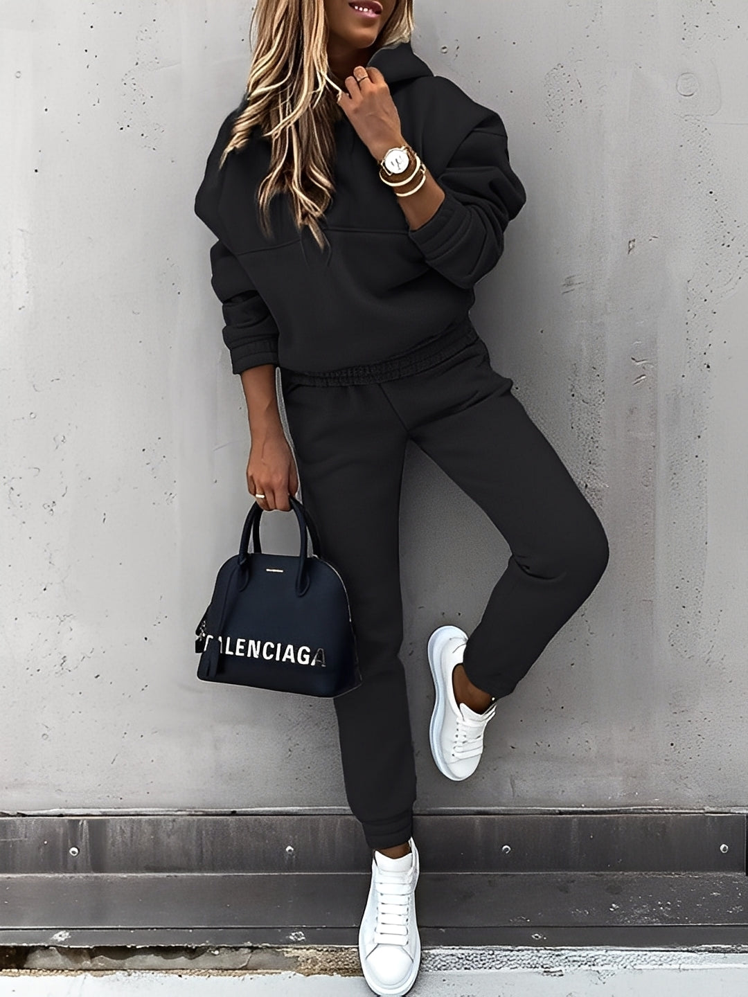 Dianna - Ensemble moderne avec capuche pour femmes