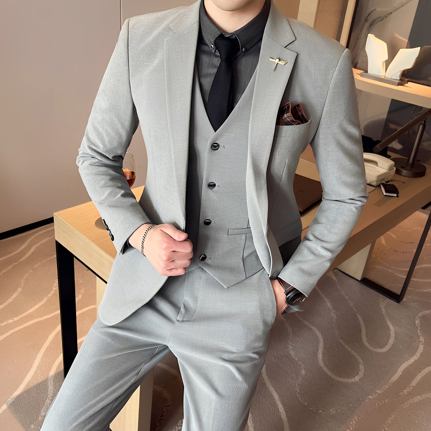 Marc - Elegant three-piece men's suit