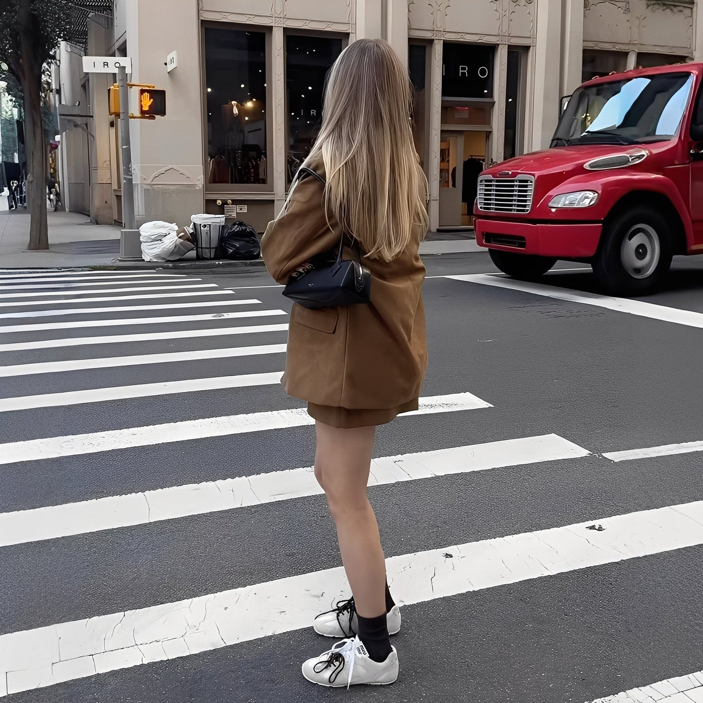 Ashlea - Blazer raffiné avec col et jupe pour femmes