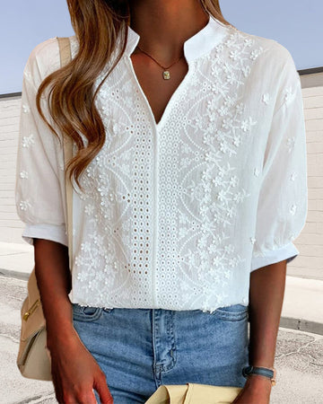 Dina - Blouse Élégance Brodée