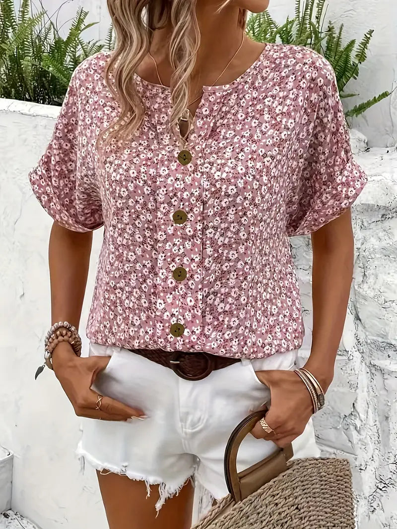 Lina – Short summer blouse with a feminine touch