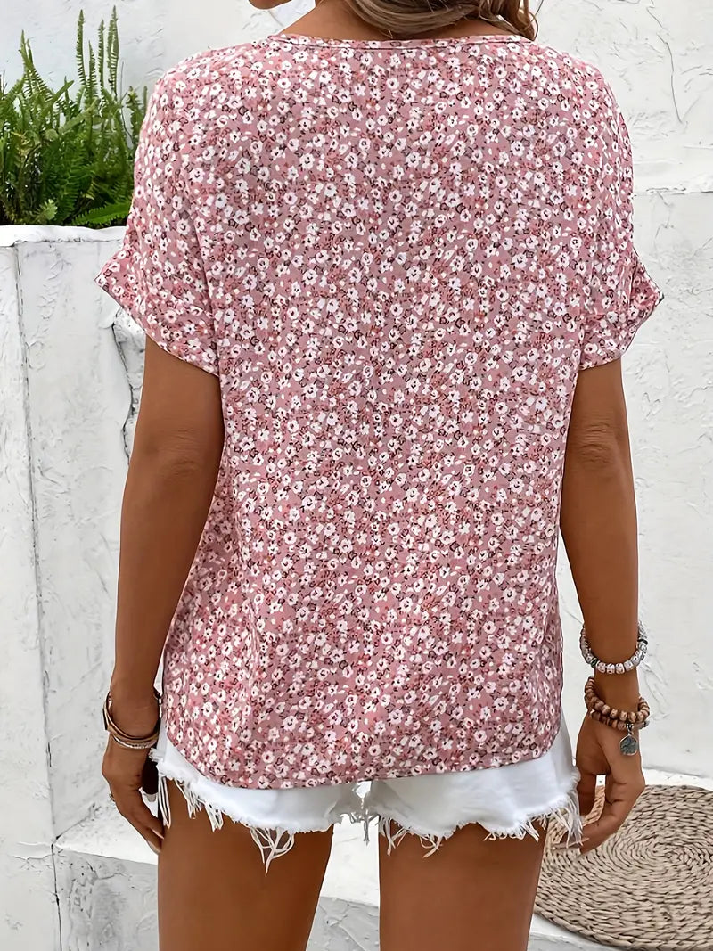 Lina – Short summer blouse with a feminine touch