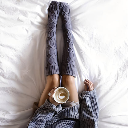 Shannon - Chaussettes longues et chaudes avec pompon pour femmes