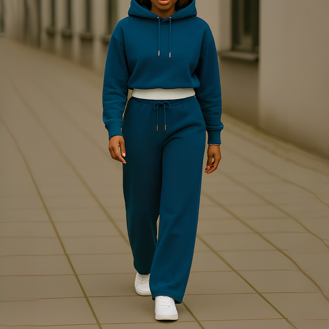 Chelie - Damenanzug mit Kapuzenpullover und Hose