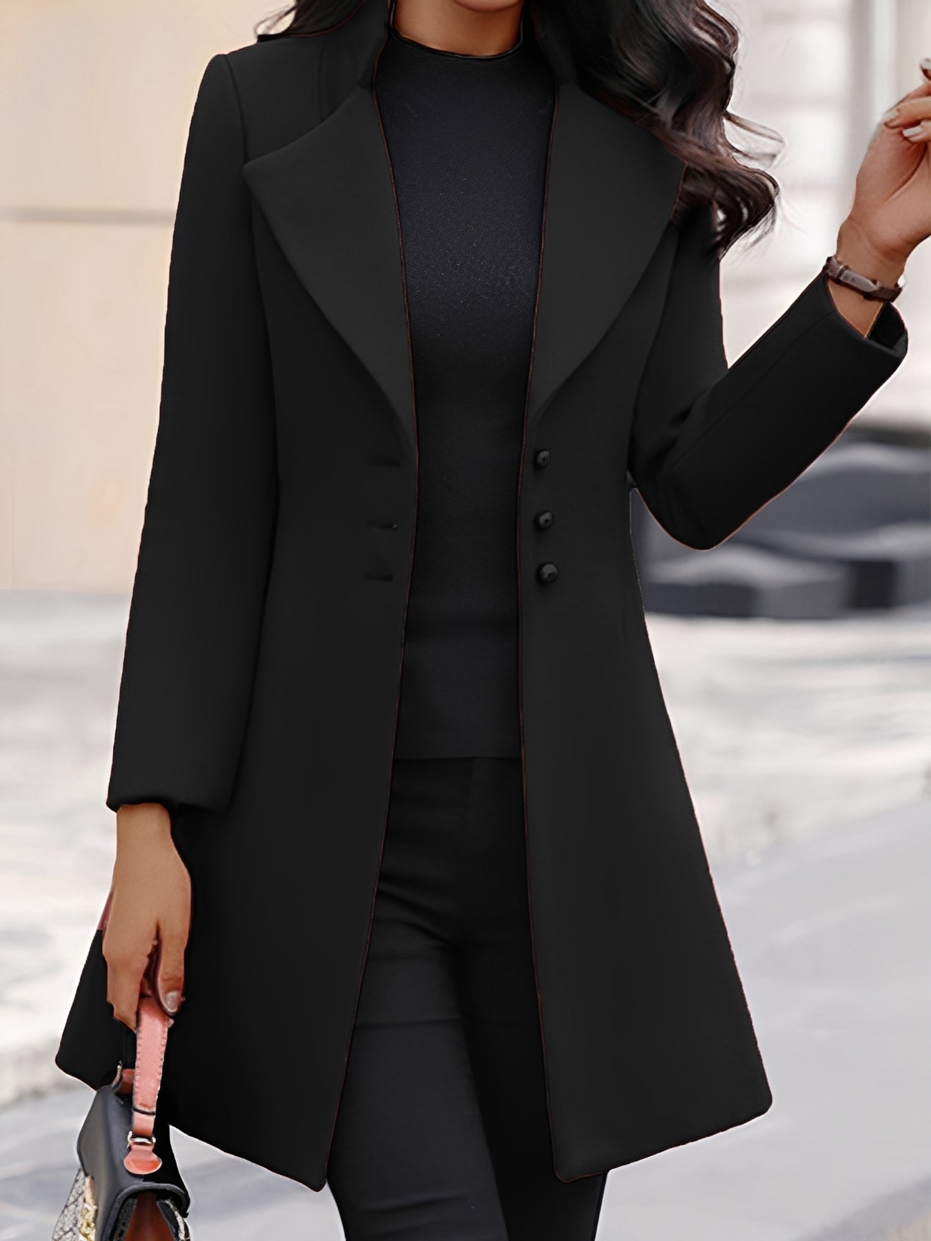 Bryana - Manteau ajusté en laine chic pour femmes