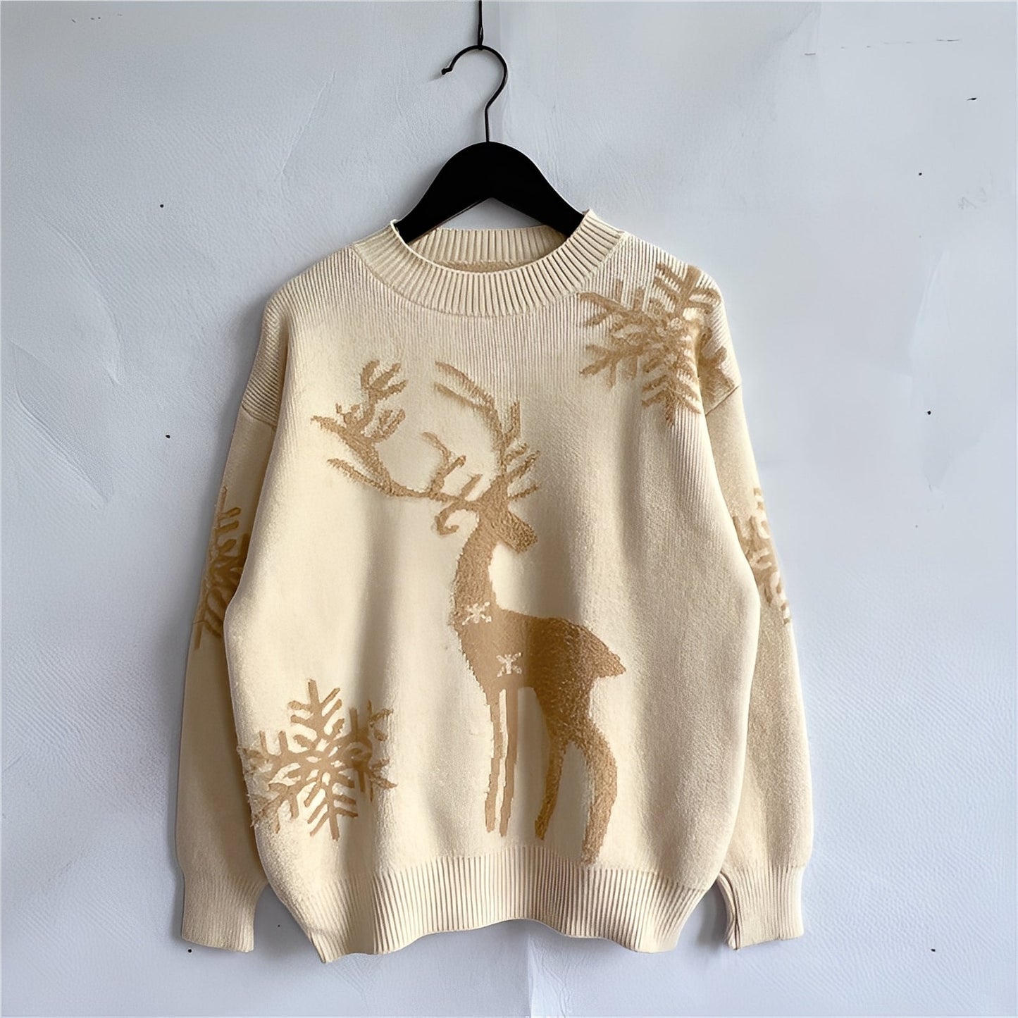 Charlotte - Elegant patterned Christmas sweater for women