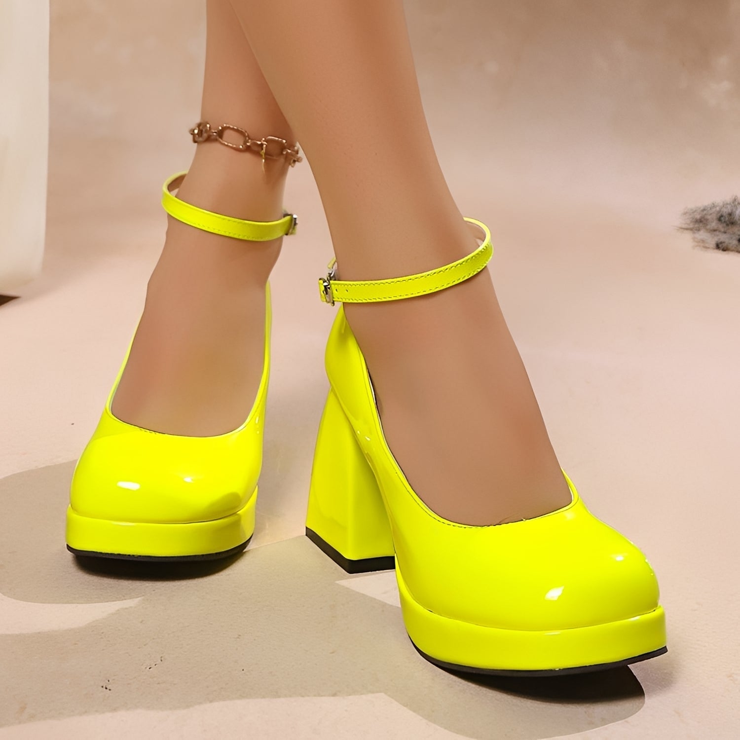 Fatima - Talons Hauts Élégants et Chics
