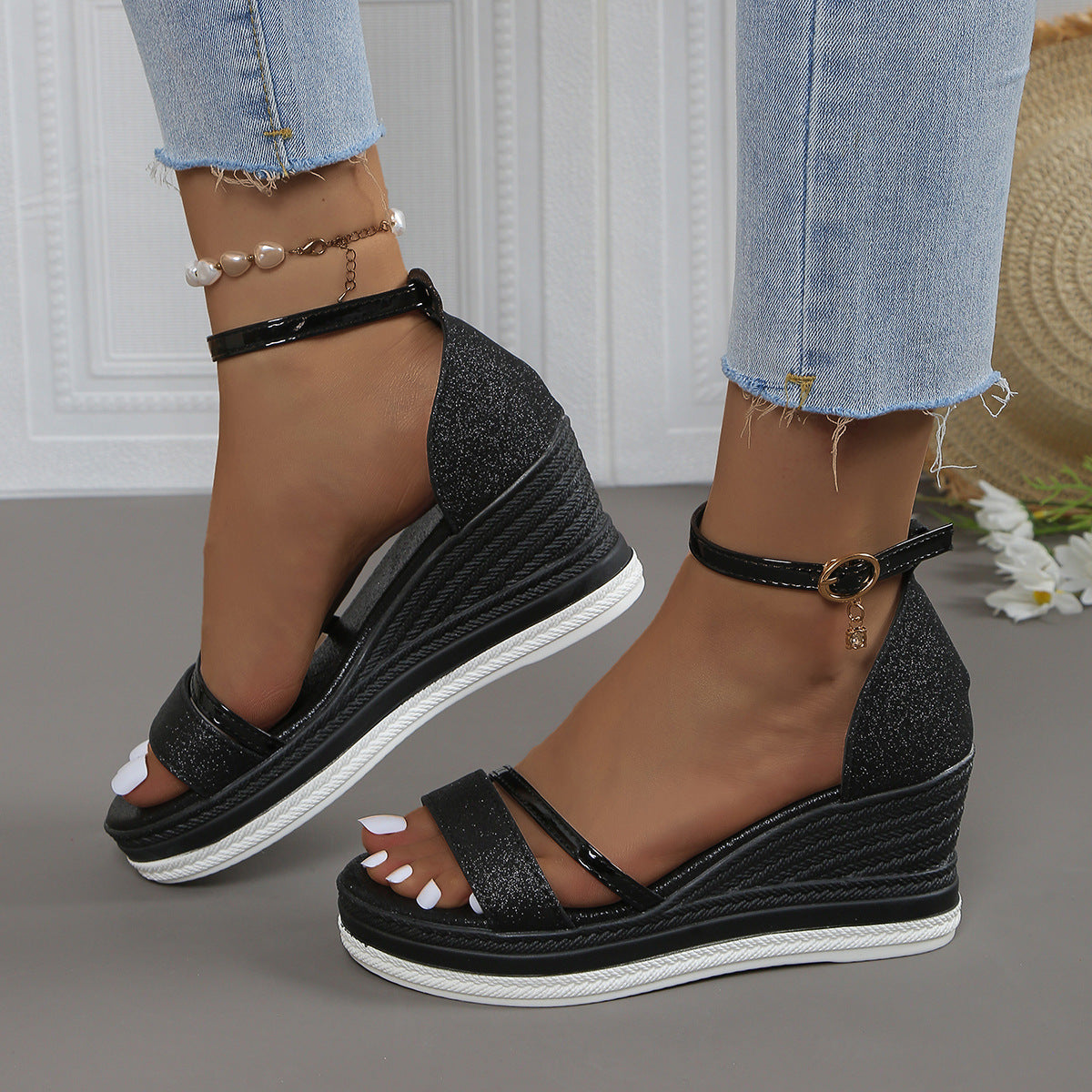 Alicia - Fashionable sandals with thick sole for women
