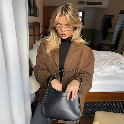 Laura - Classic leather jacket with lapel collar for women