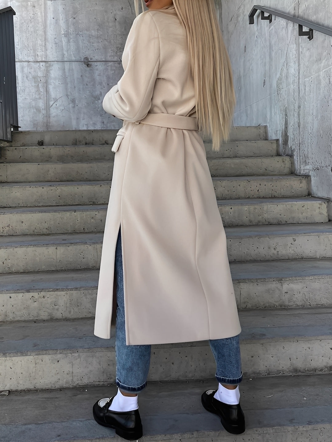 Suzanne - Manteau classique avec double rangée de boutons et ceinture pour femmes