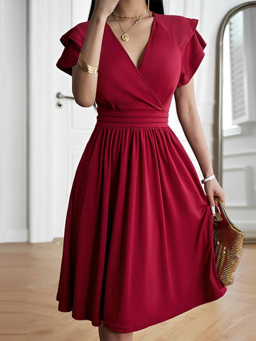 Laura - Robe stylée avec décolleté en V pour femmes