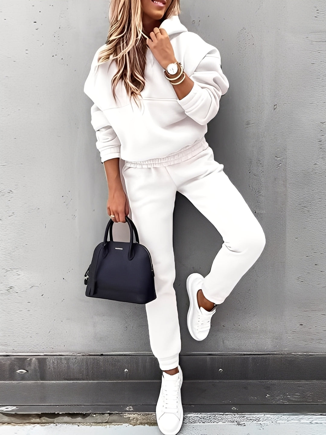 Dianna - Ensemble moderne avec capuche pour femmes