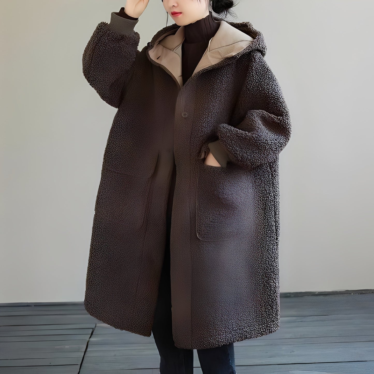 Sophie - Manteau en fausse fourrure ample avec capuche pour femmes