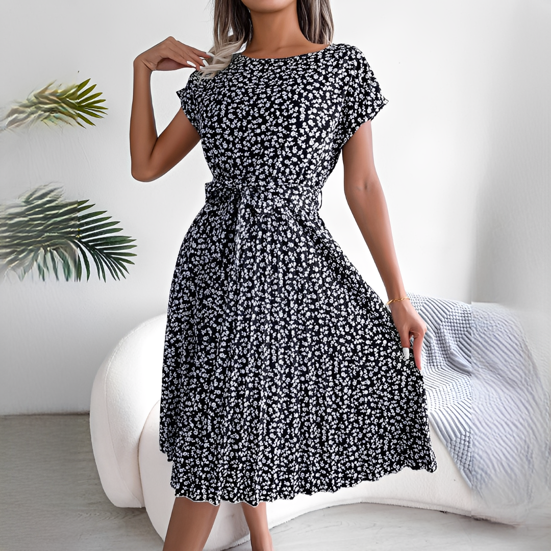 Lyka - Robe d'été élégante à manches courtes pour femme