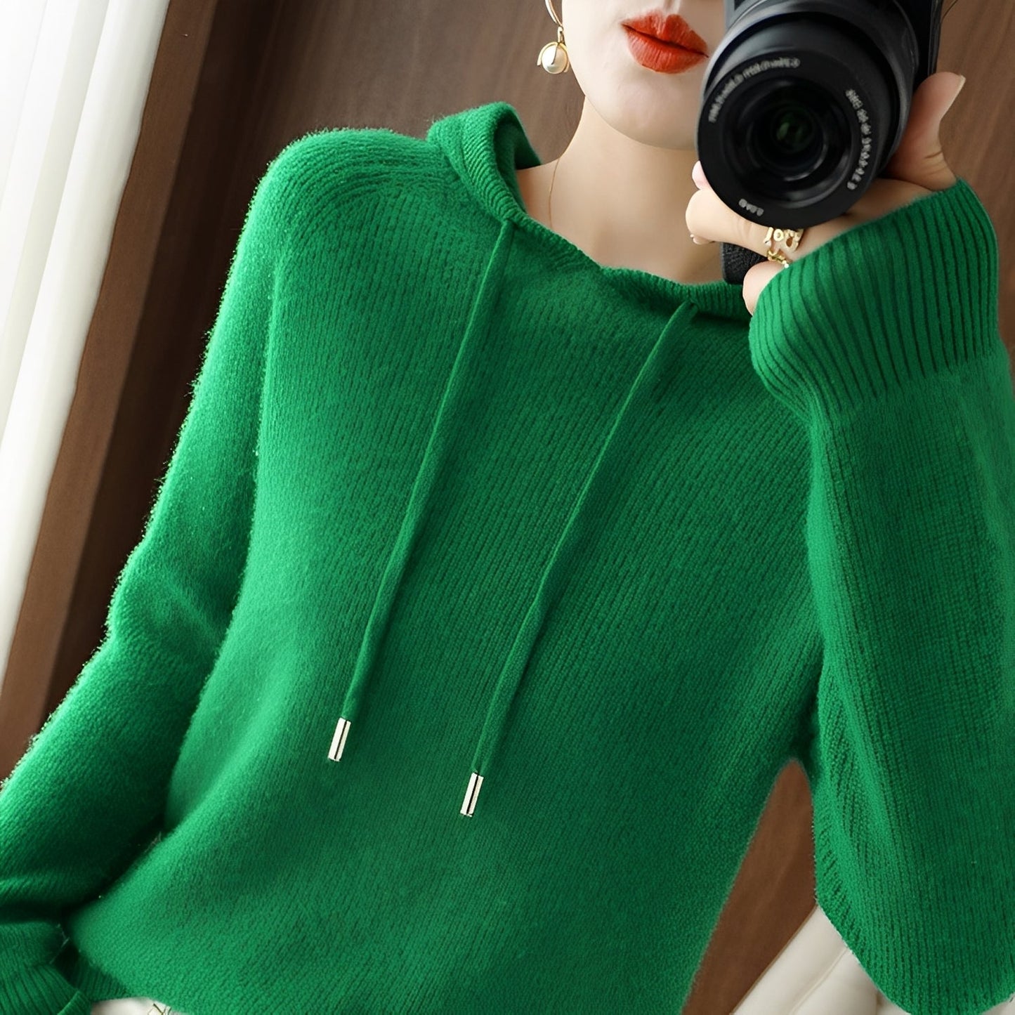 Bonnie - Hoodie moderne en laine tricotée pour femmes