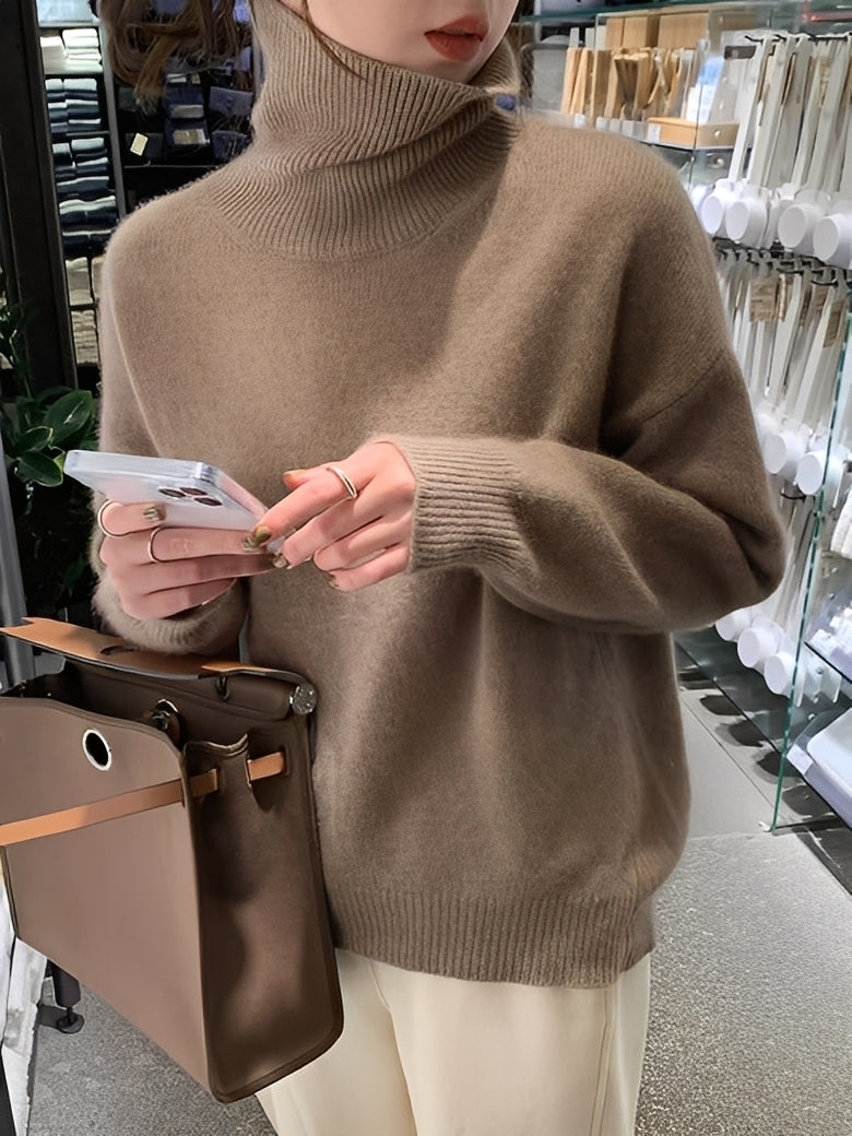 Gloria - Elegant wool turtleneck sweater for women