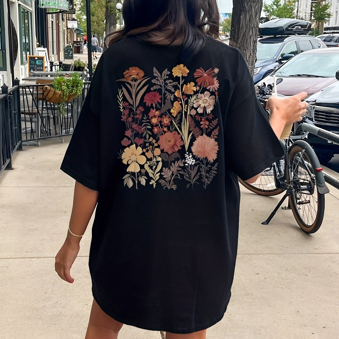 Thea - T-shirt élégant avec design floral