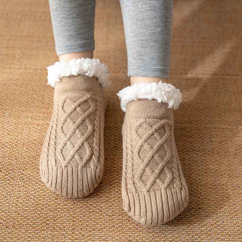 Raquel - Chaussettes peluche douces avec semelle antidérapante pour femmes en hiver