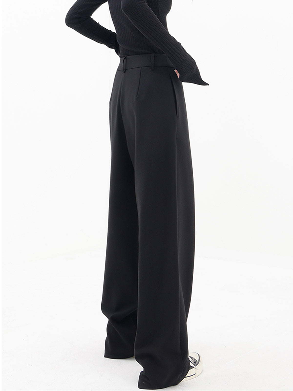 Thalia – Pantalon baggy asymétrique