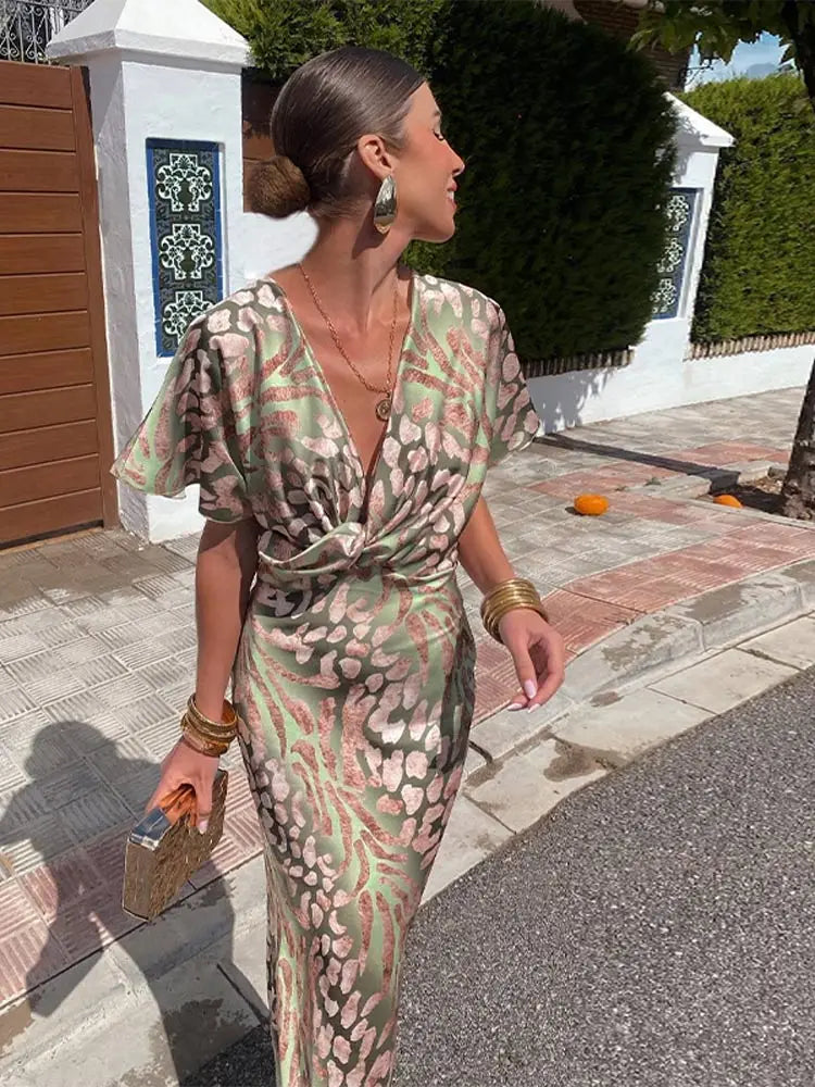 Cosima - Robe de femme avec décolleté en V