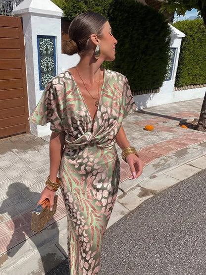 Cosima - Robe de femme avec décolleté en V