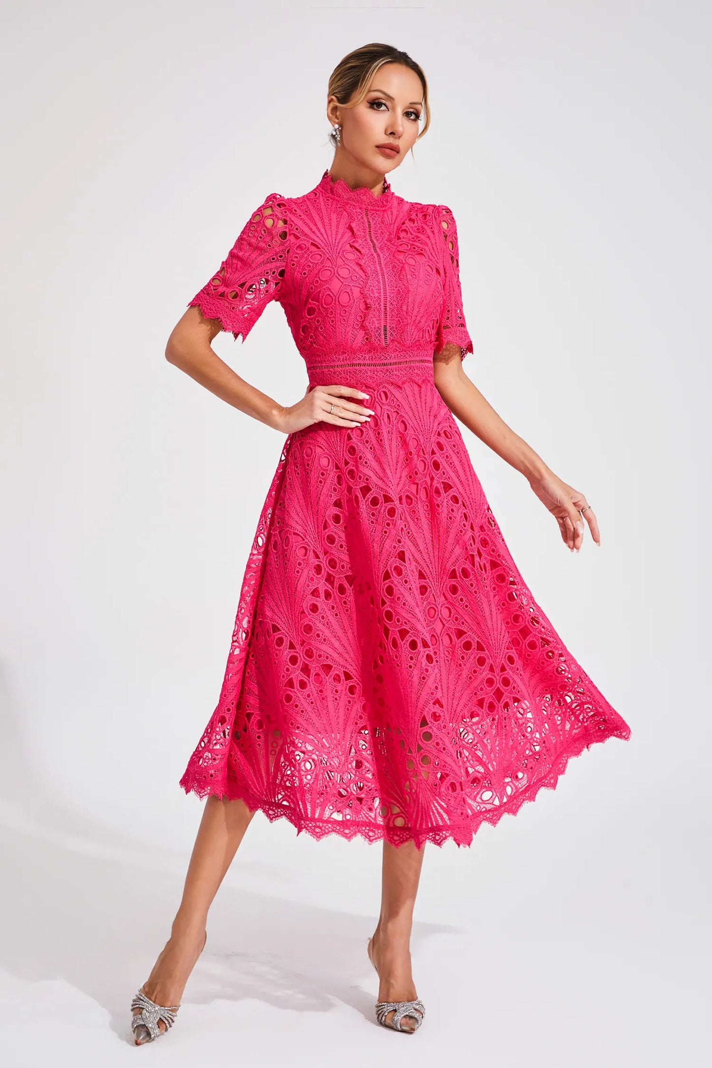 Pierre - Mid-length dress with lace and elegance