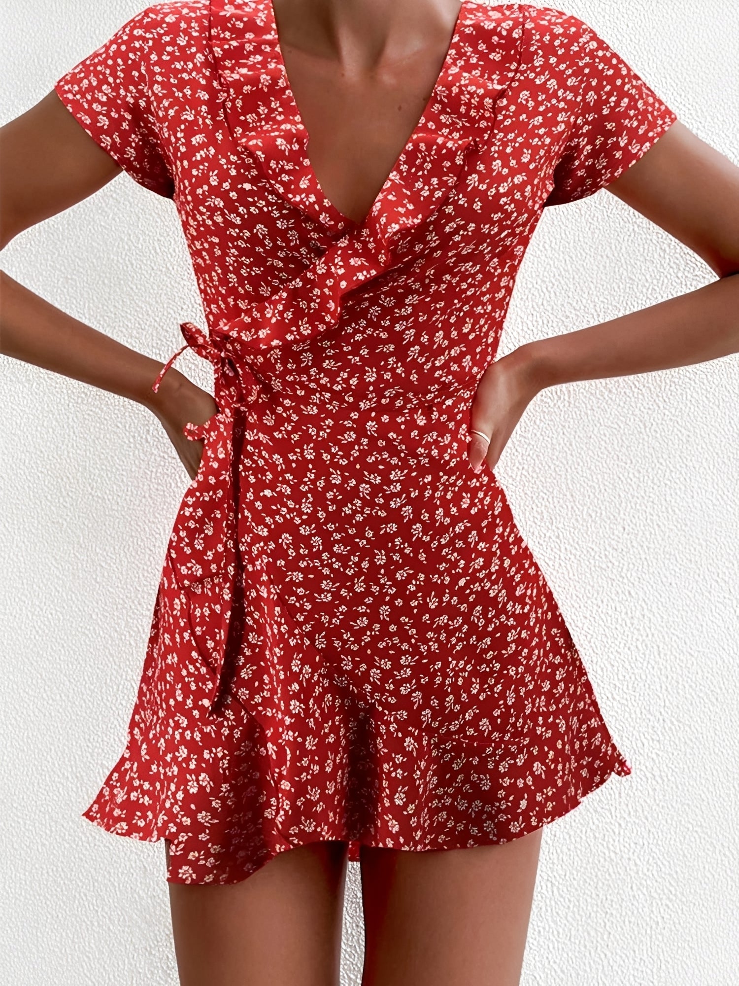 Betsy - Petite Robe Élégante à Motif Floral