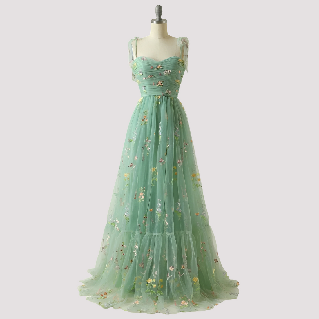 Livia - Robe de bal élégante avec broderies florales