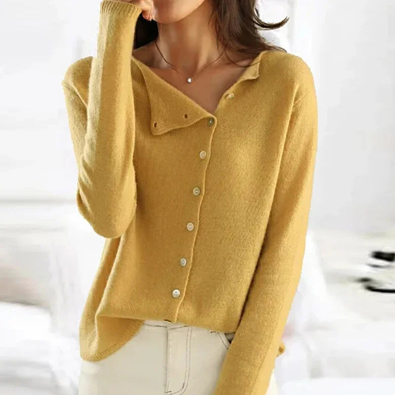 Zuri – Pull Élégant avec Boutons